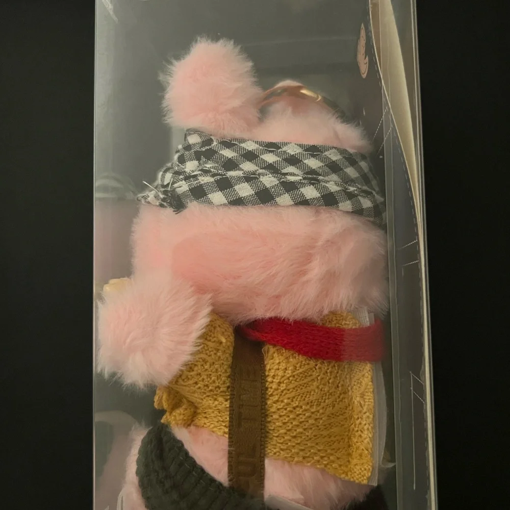 Pink Labubu - Picture 2 of 4